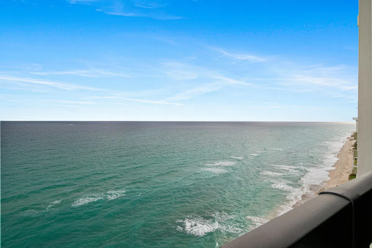 Eastpointe Singer Island Unit 19d photo 4