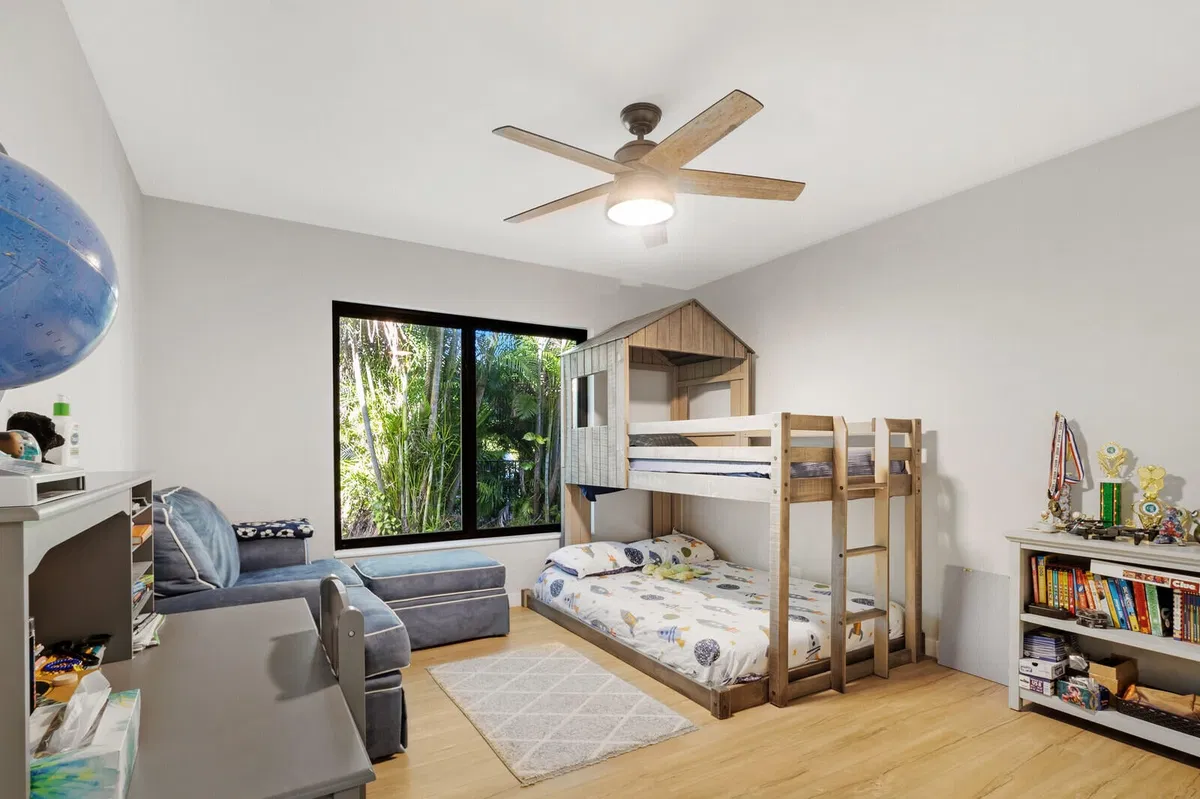 Boca Bath & Tennis Residence photo 46