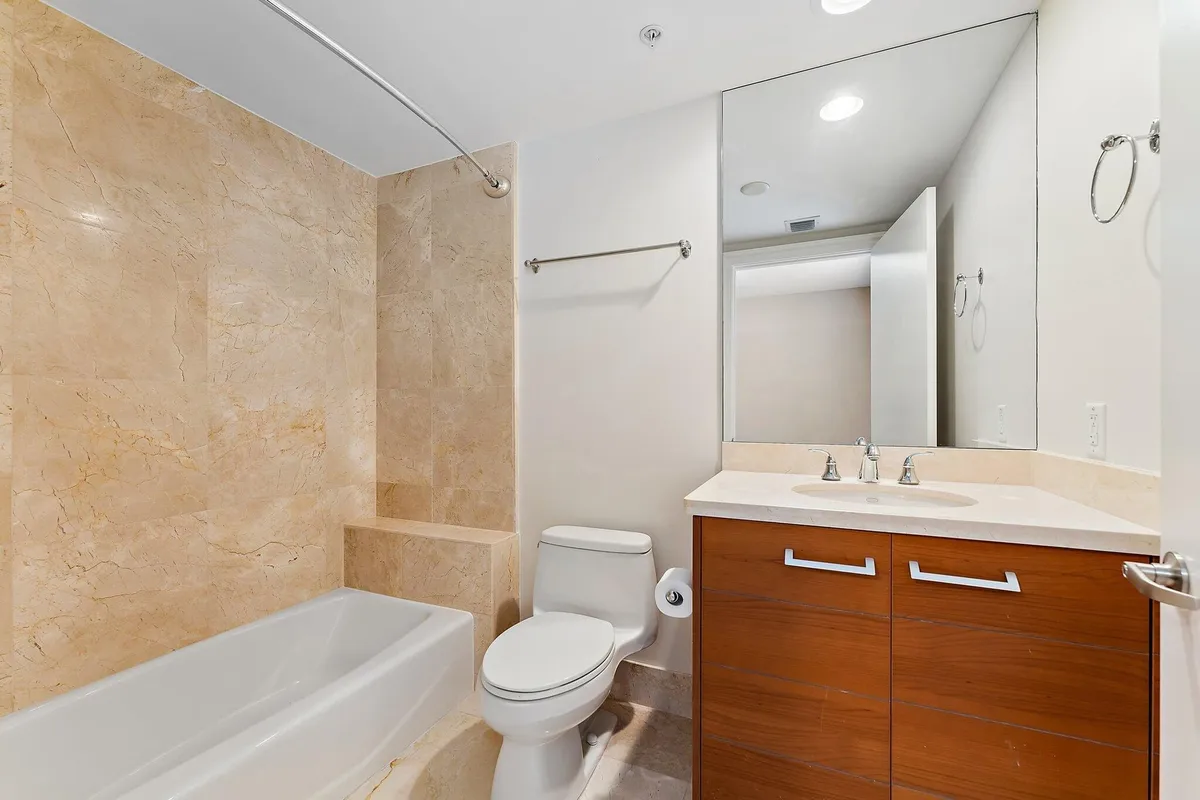 The Landmark Palm Beach Gardens Unit 403b photo 10