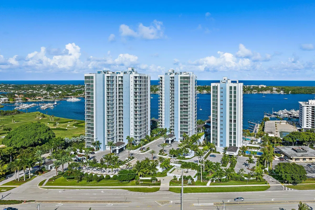 Water Club North Palm Beach Unit 1404