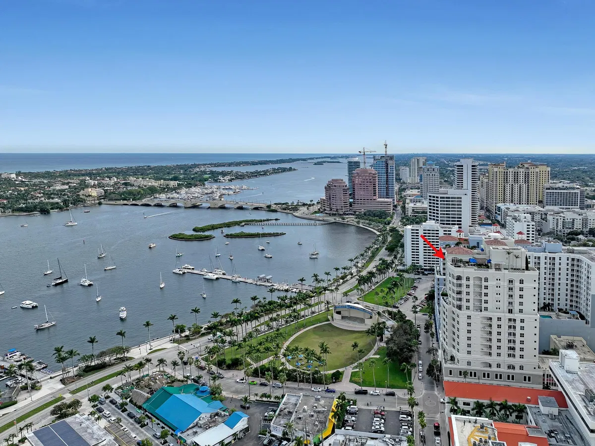 Esplanade Grande Unit Ph1 photo 88