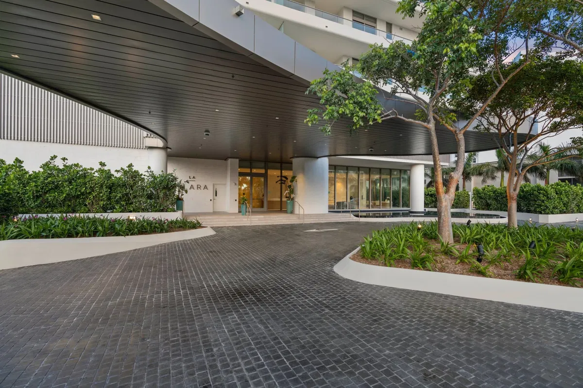 La Clara Palm Beach Unit 703 photo 19