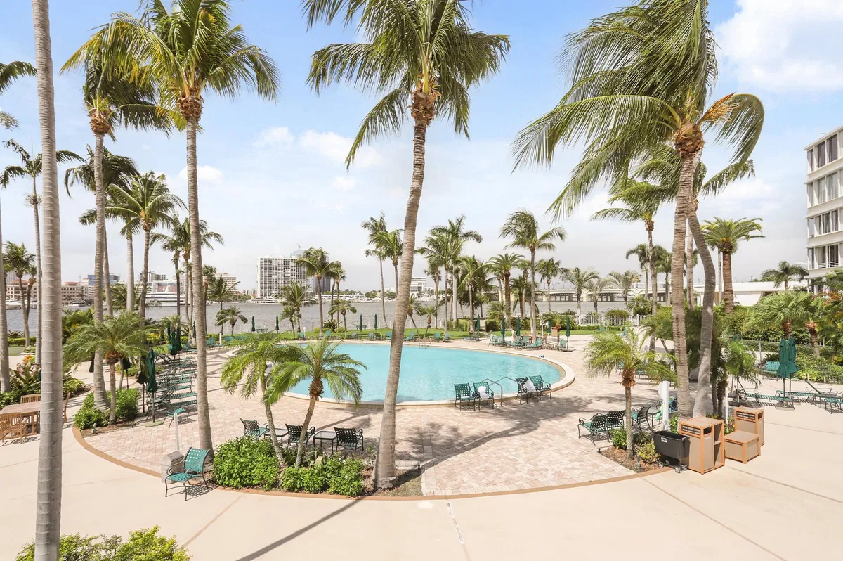 Palm Beach Towers, Palm Beach Unit 606a photo 16