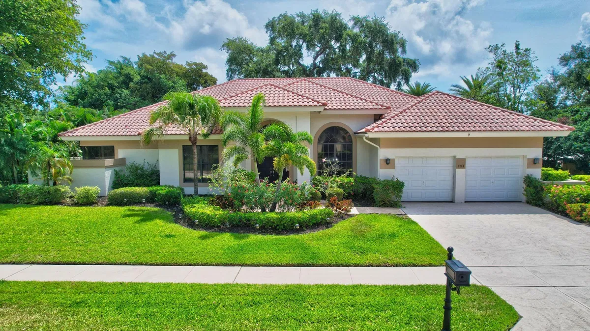 New Floresta Boca Raton Residence
