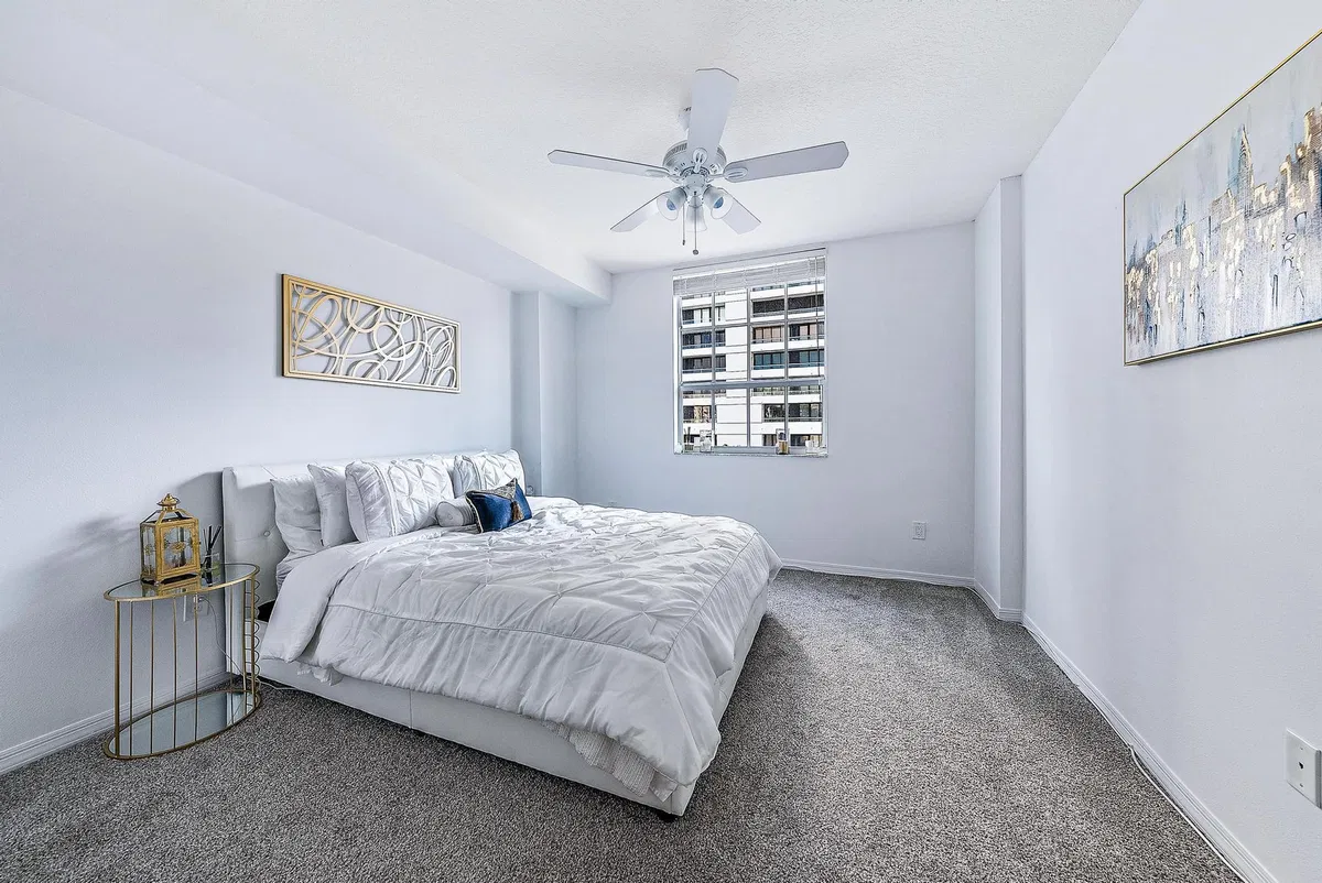 The Prado Unit 659 photo 7