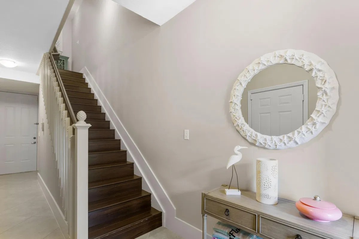 Pineapple Grove Village Condominiums Unit 5-B photo 4