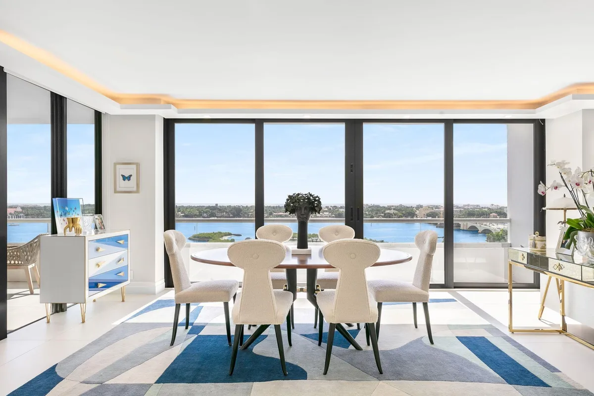 The Plaza of The Palm Beaches Unit 11ef