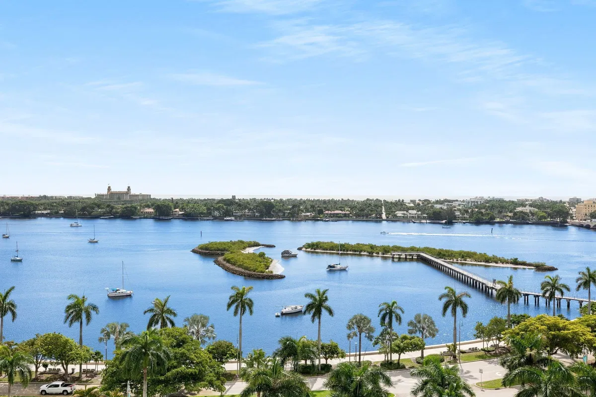 The Plaza of The Palm Beaches Unit 11ef photo 19