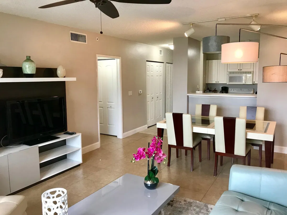 The Tower Condominium at Cityplace Unit 407 photo 10