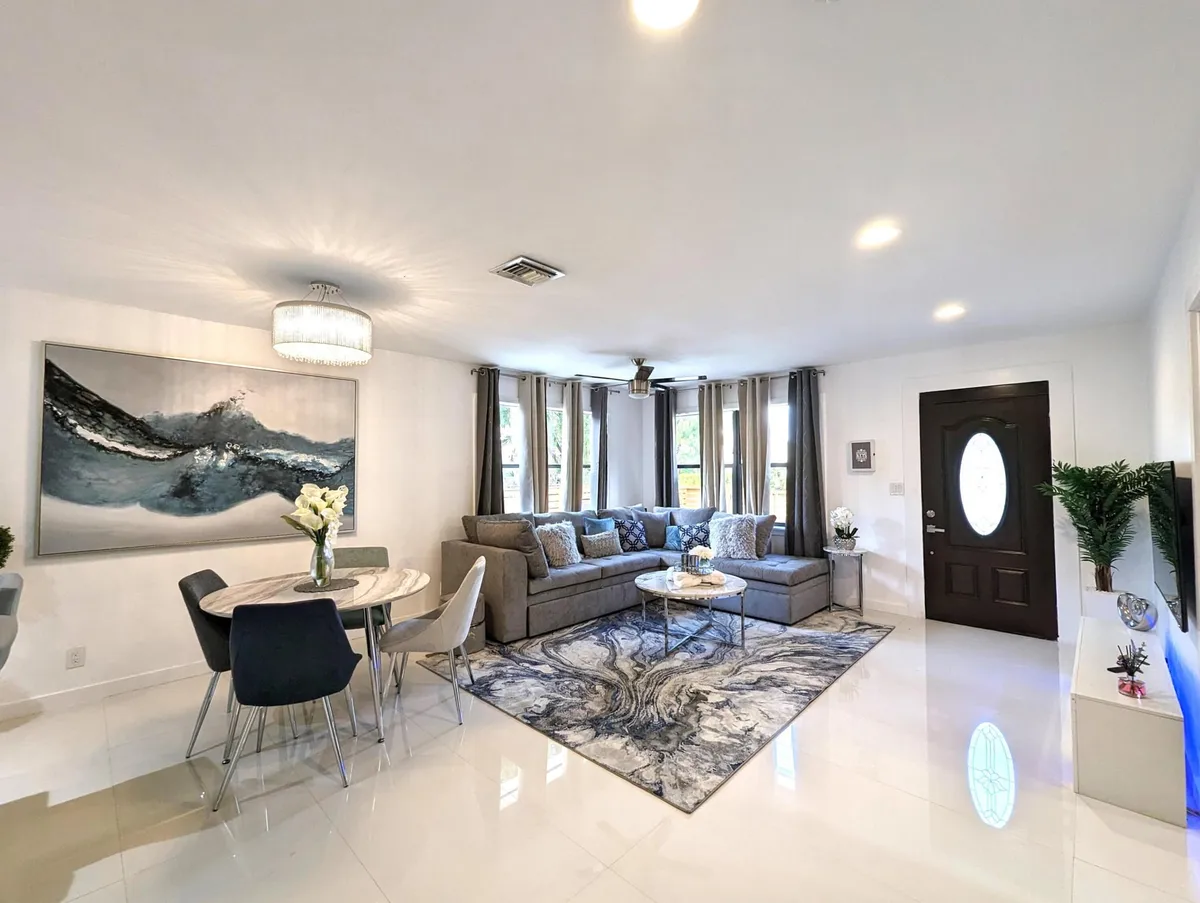 NOMAR West Palm Beach Residence photo 4