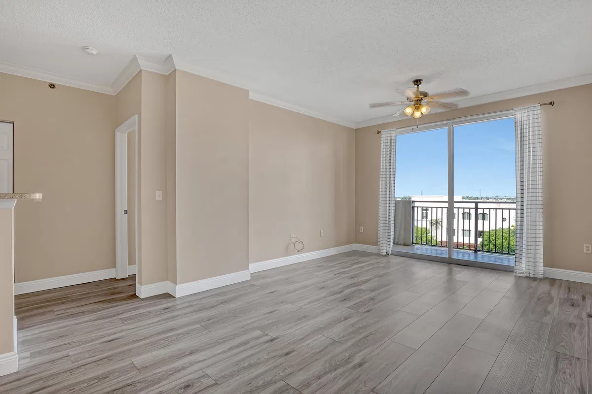 The Montecito Unit 506 photo 10