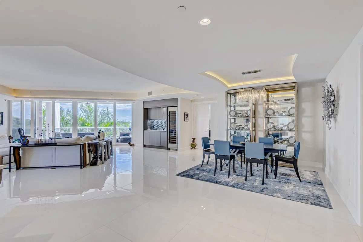 Azure Palm Beach Gardens Unit 412 photo 7