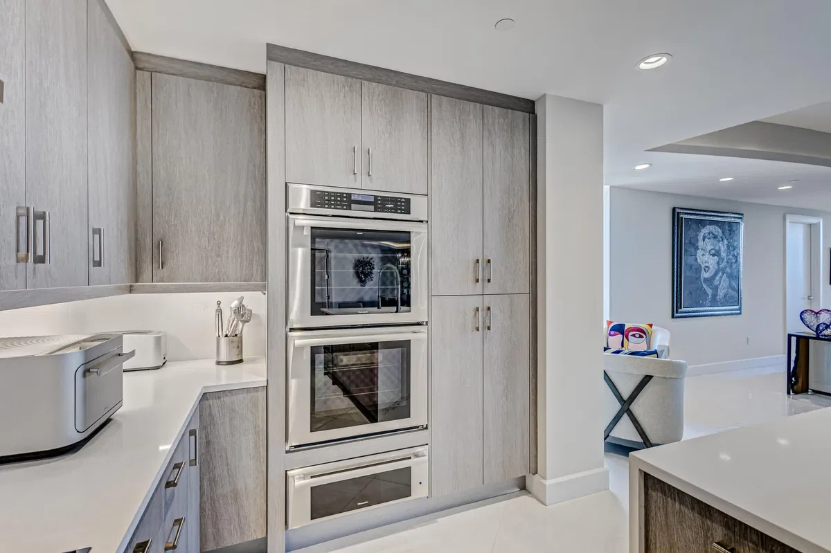 Azure Palm Beach Gardens Unit 412 photo 19