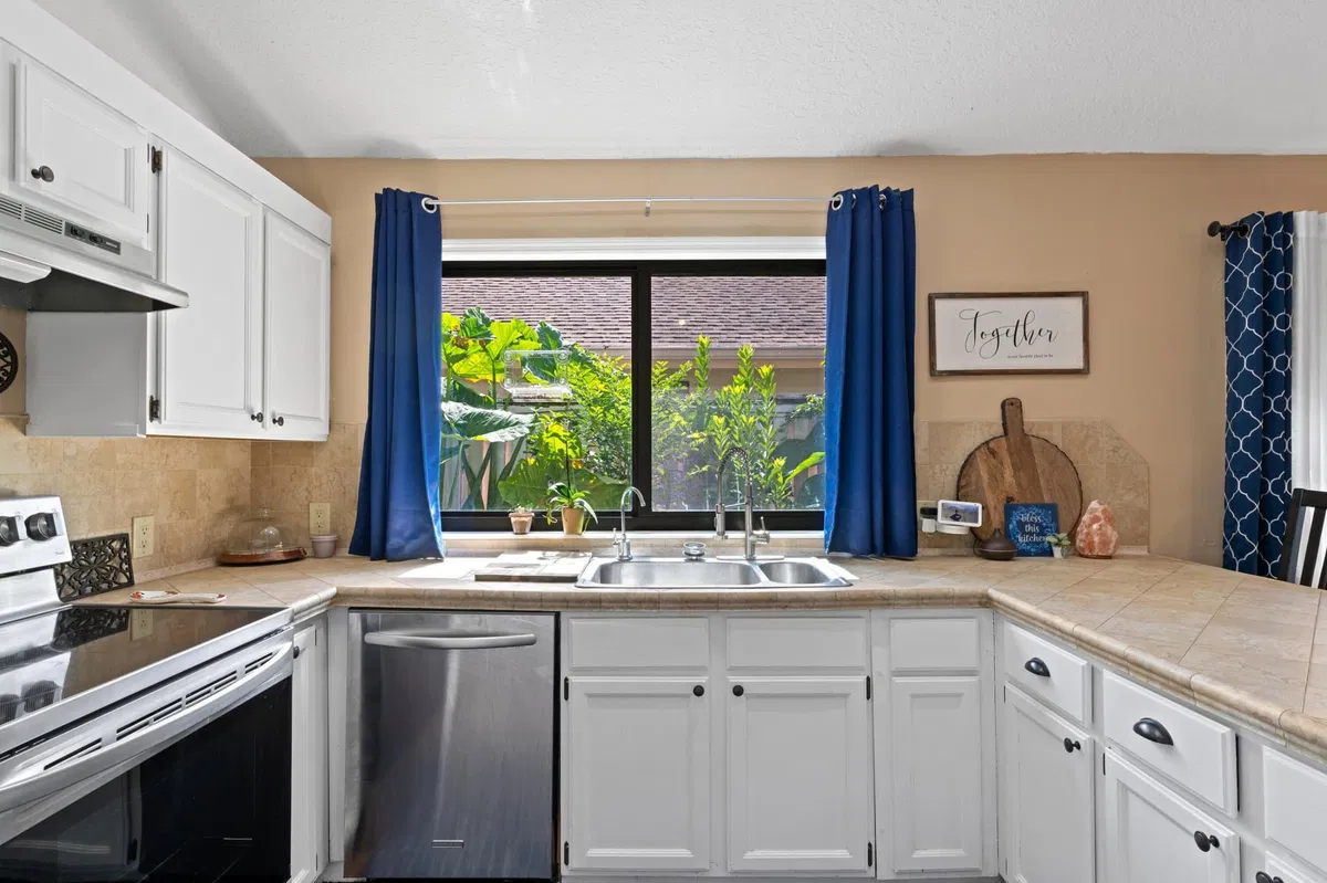 Residence photo 10
