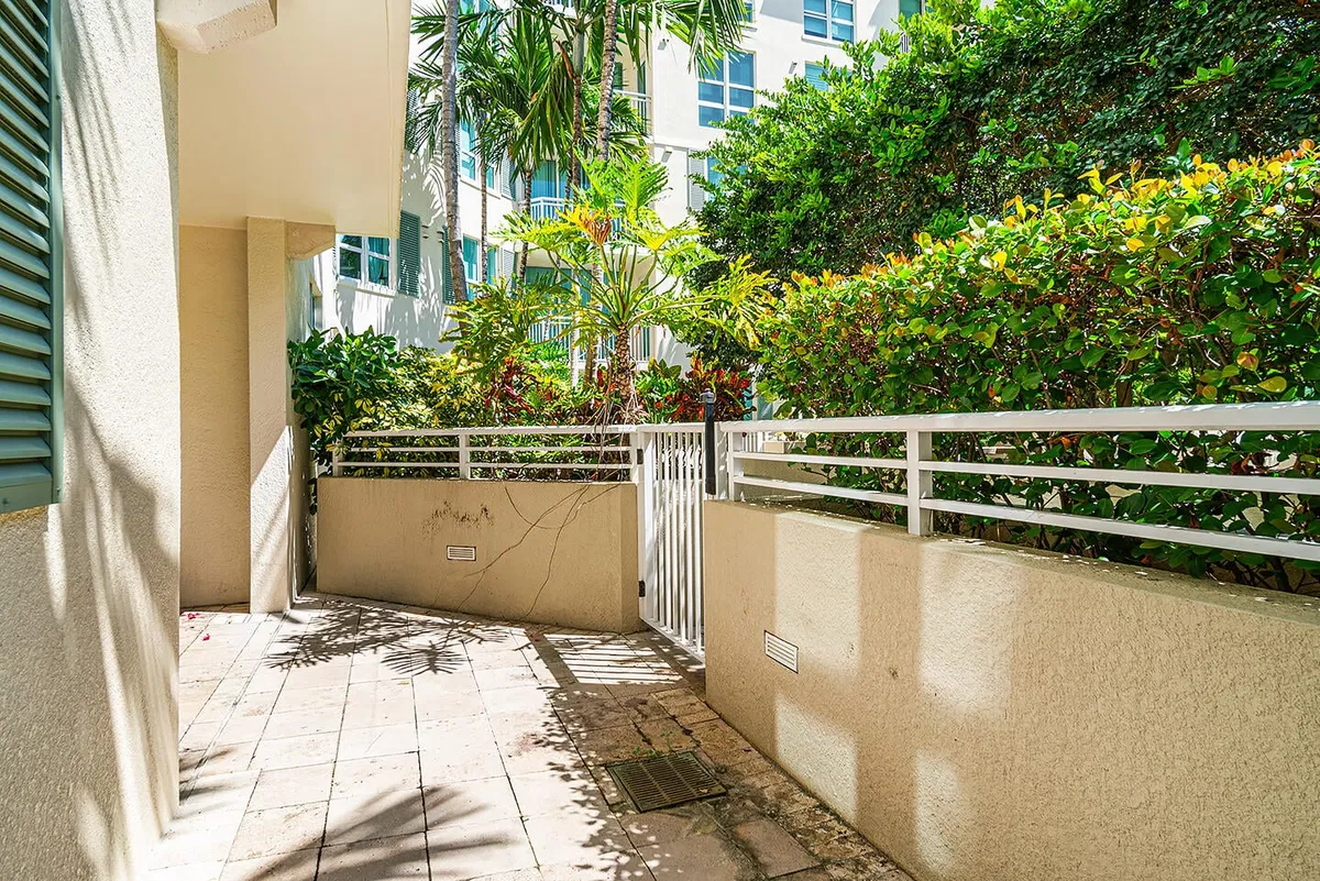 City Palms Unit 614 photo 19