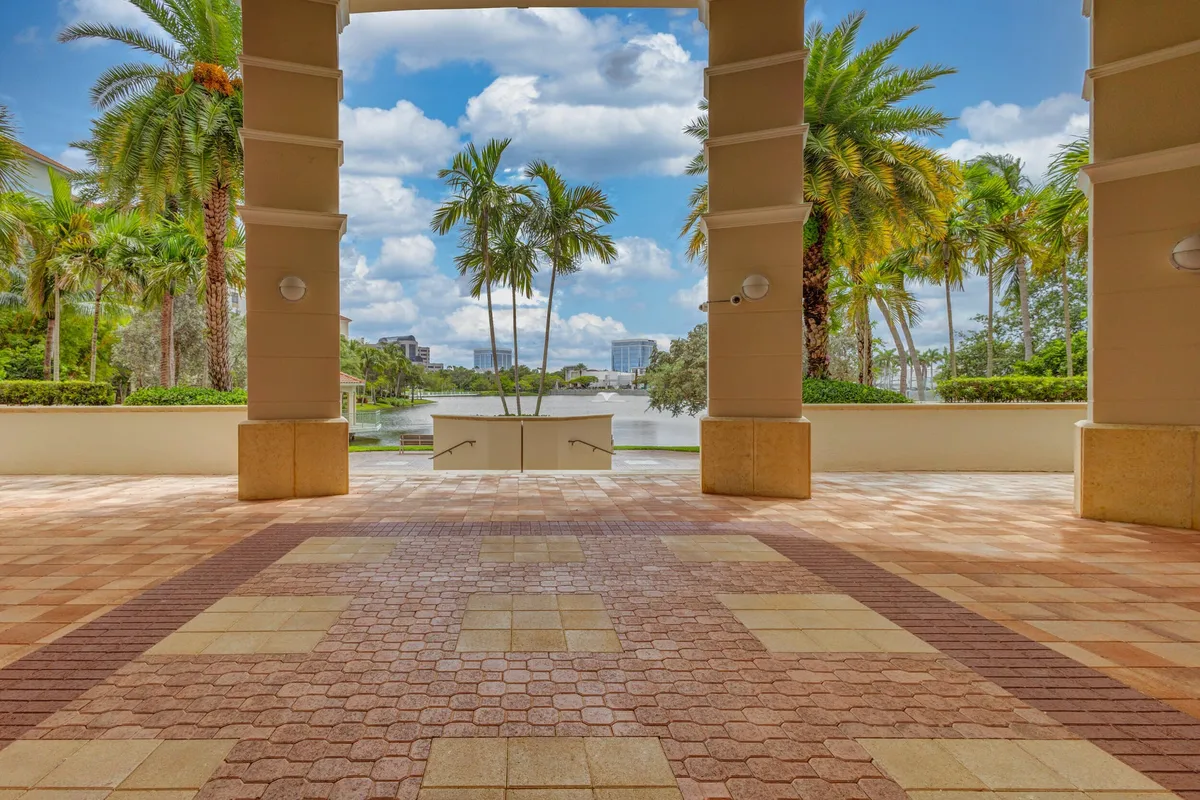 The Landmark Palm Beach Gardens Unit 1204a photo 49