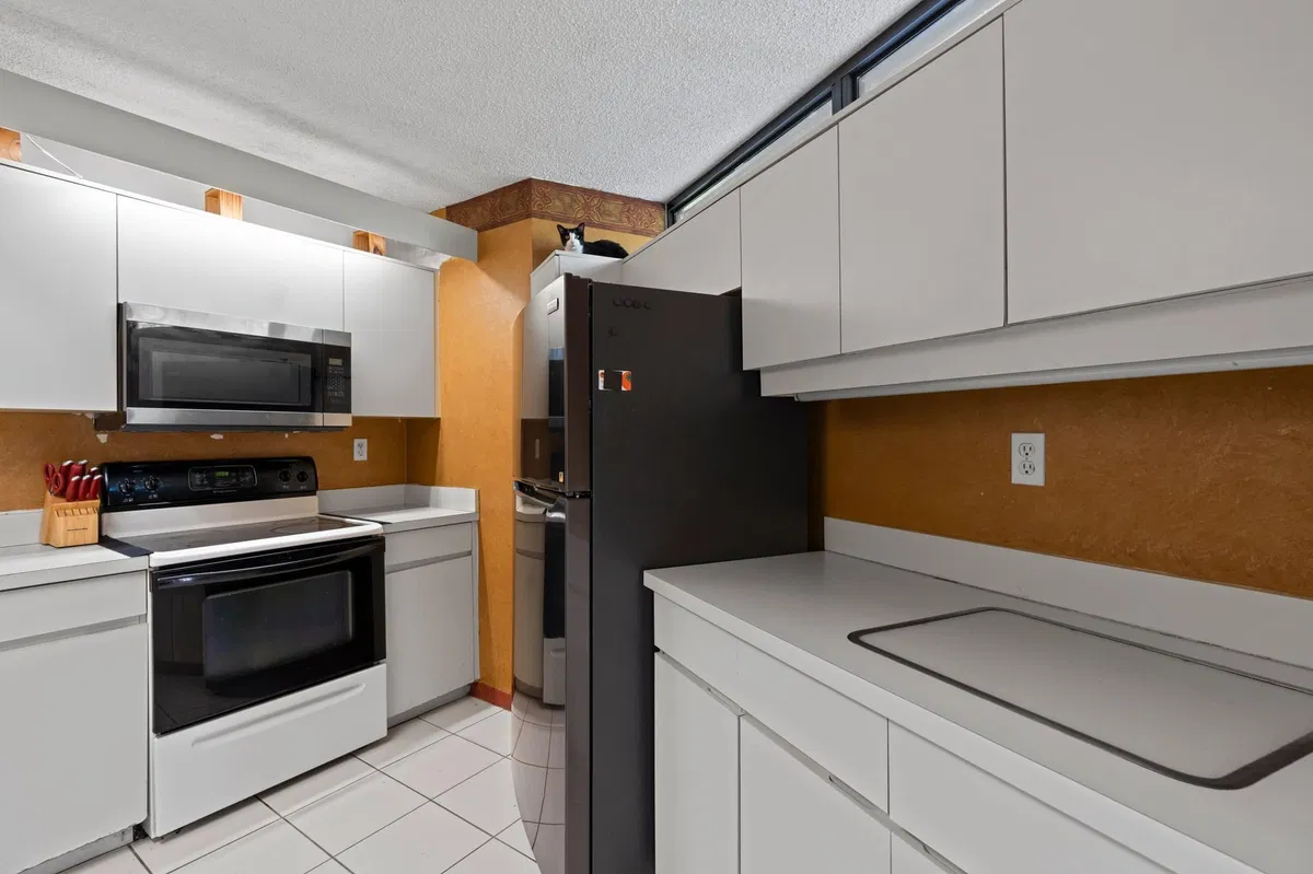 Residence photo 10