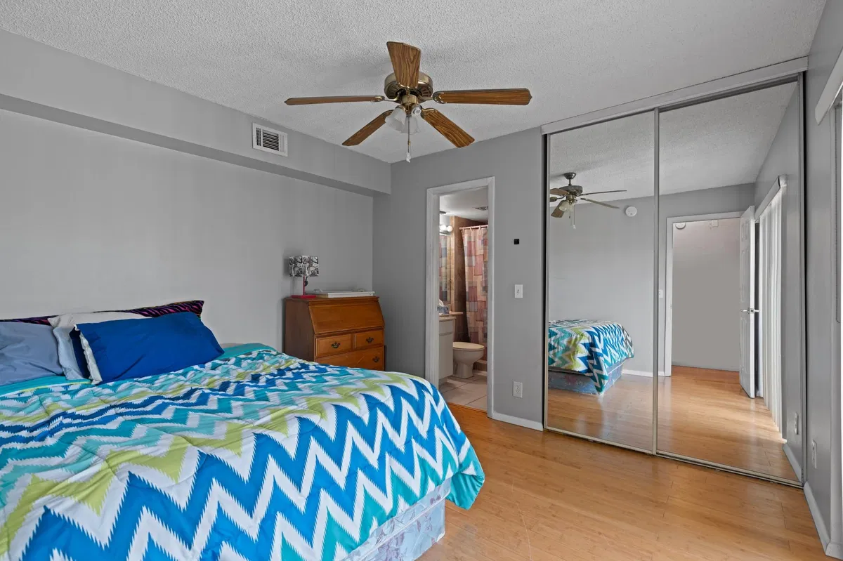 Residence photo 13