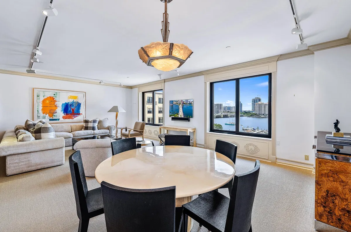 Palm Beach Biltmore Unit 608 photo 4