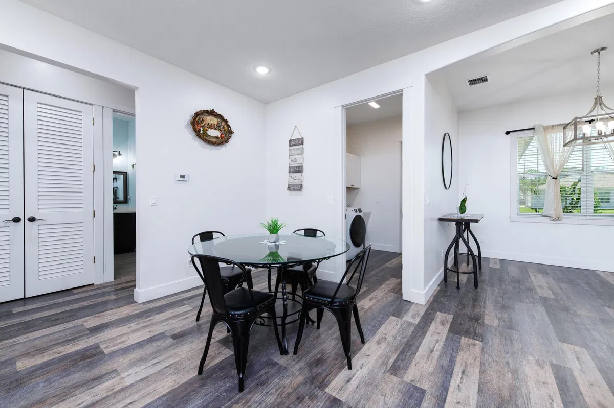  Residence photo 7