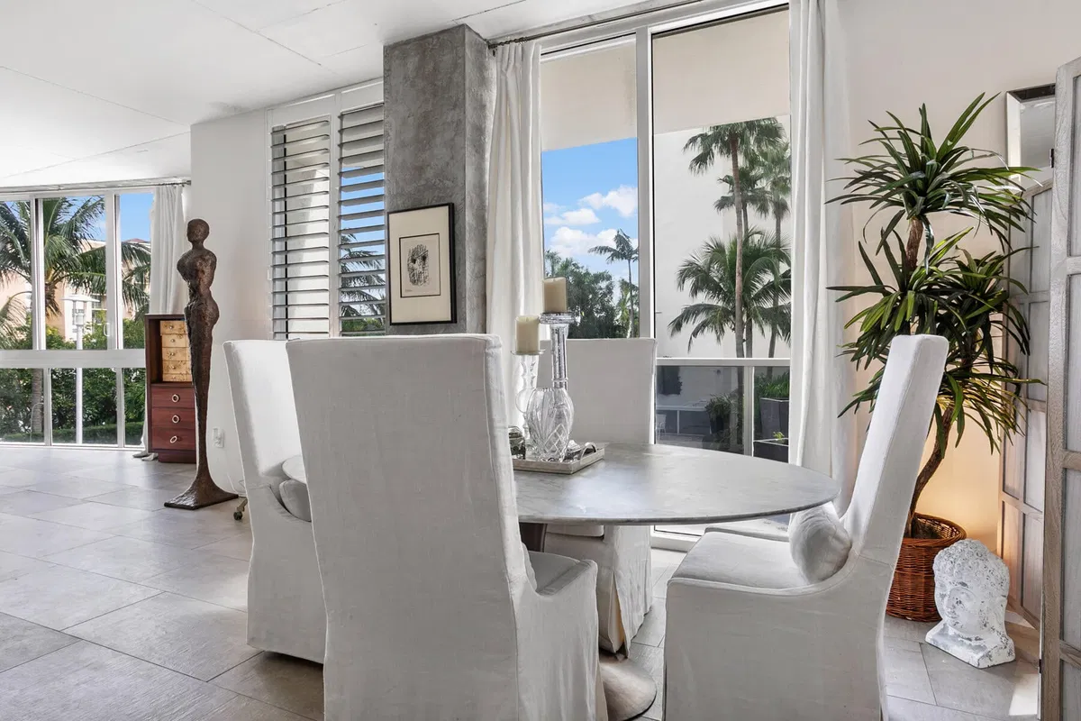 Villa Lofts Unit 302