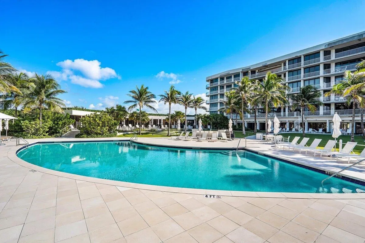 Sloan's Curve Palm Beach Unit 503s photo 43