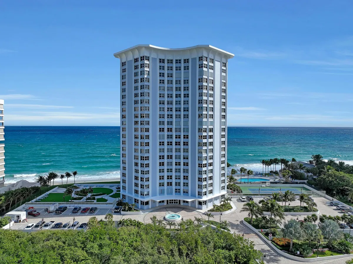 Corniche Singer Island Unit Ph2 photo 4