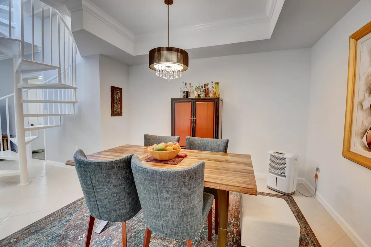 The Astor Unit 415 photo 7