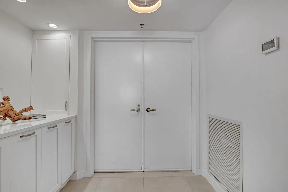 Corniche Singer Island Unit 803 photo 4