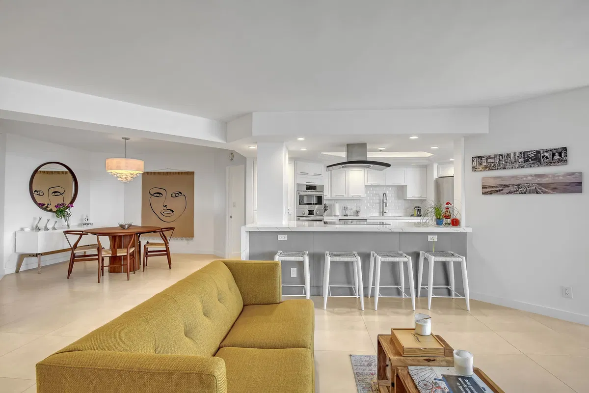 Corniche Singer Island Unit 803 photo 10