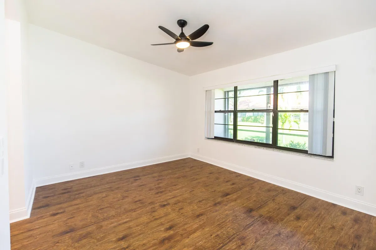 Residence photo 10