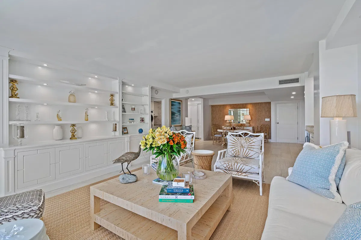 Winthrop House Condos Unit 605 photo 7