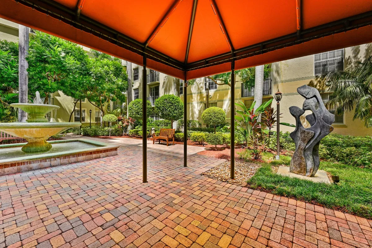 The Tower Condominium at Cityplace Unit 801 photo 4