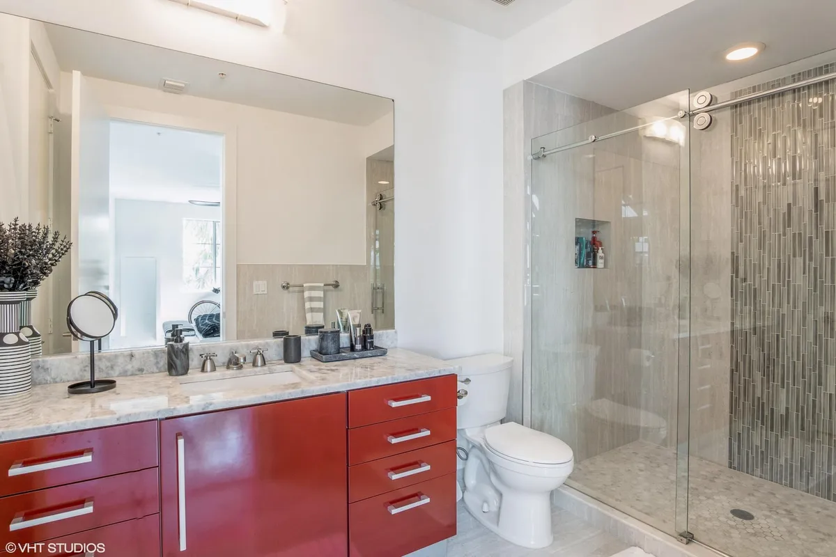 The Meridian Unit 307 photo 10