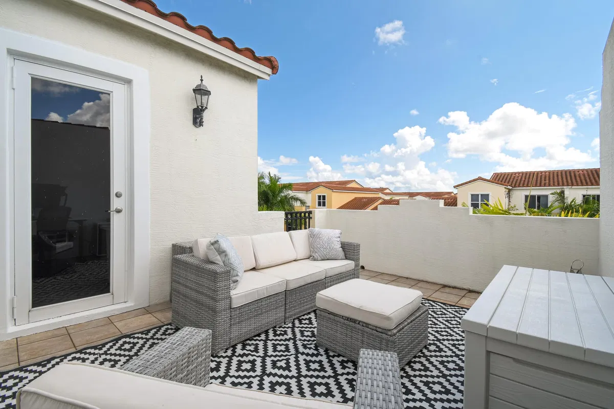 Villas on Antique Row Residence photo 25