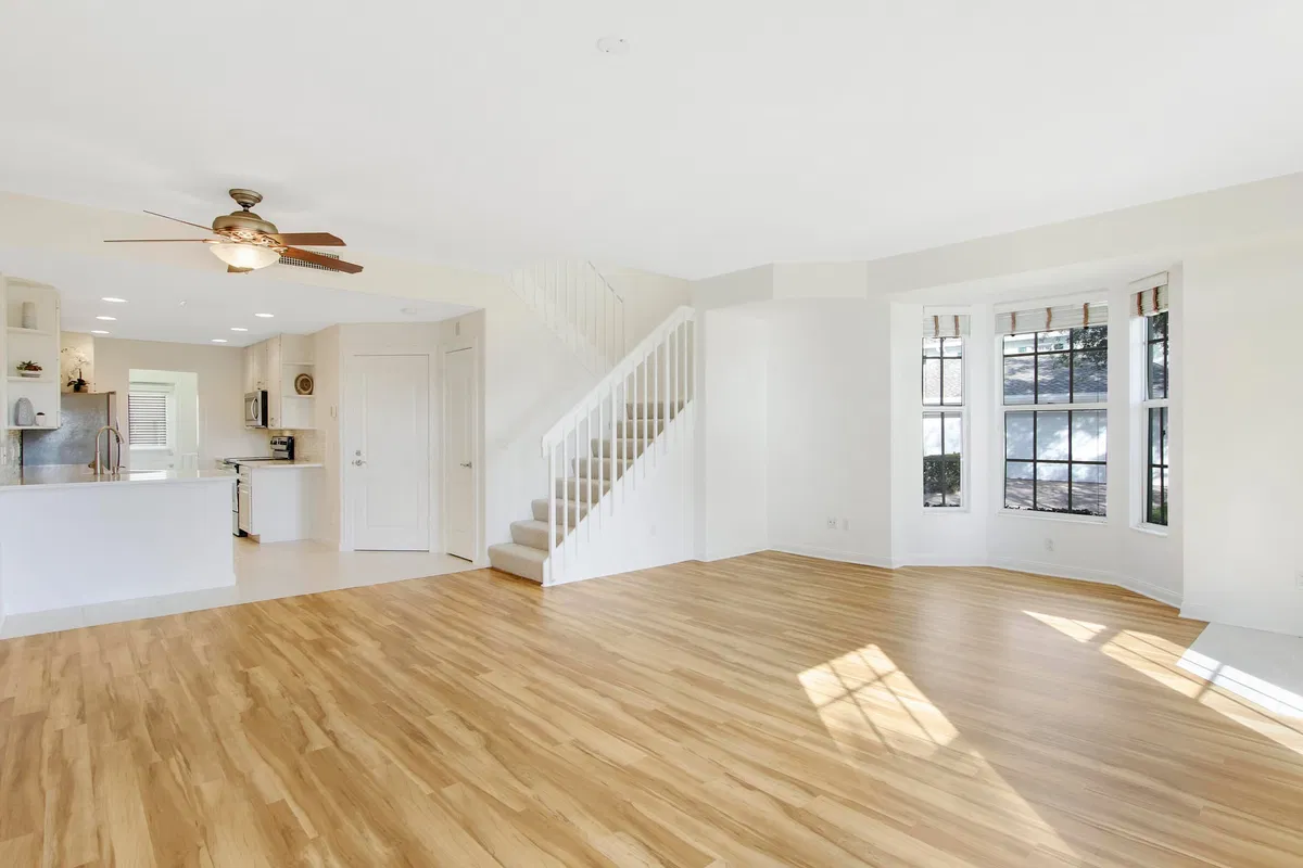 Charleston Court at Abacoa Residence photo 10