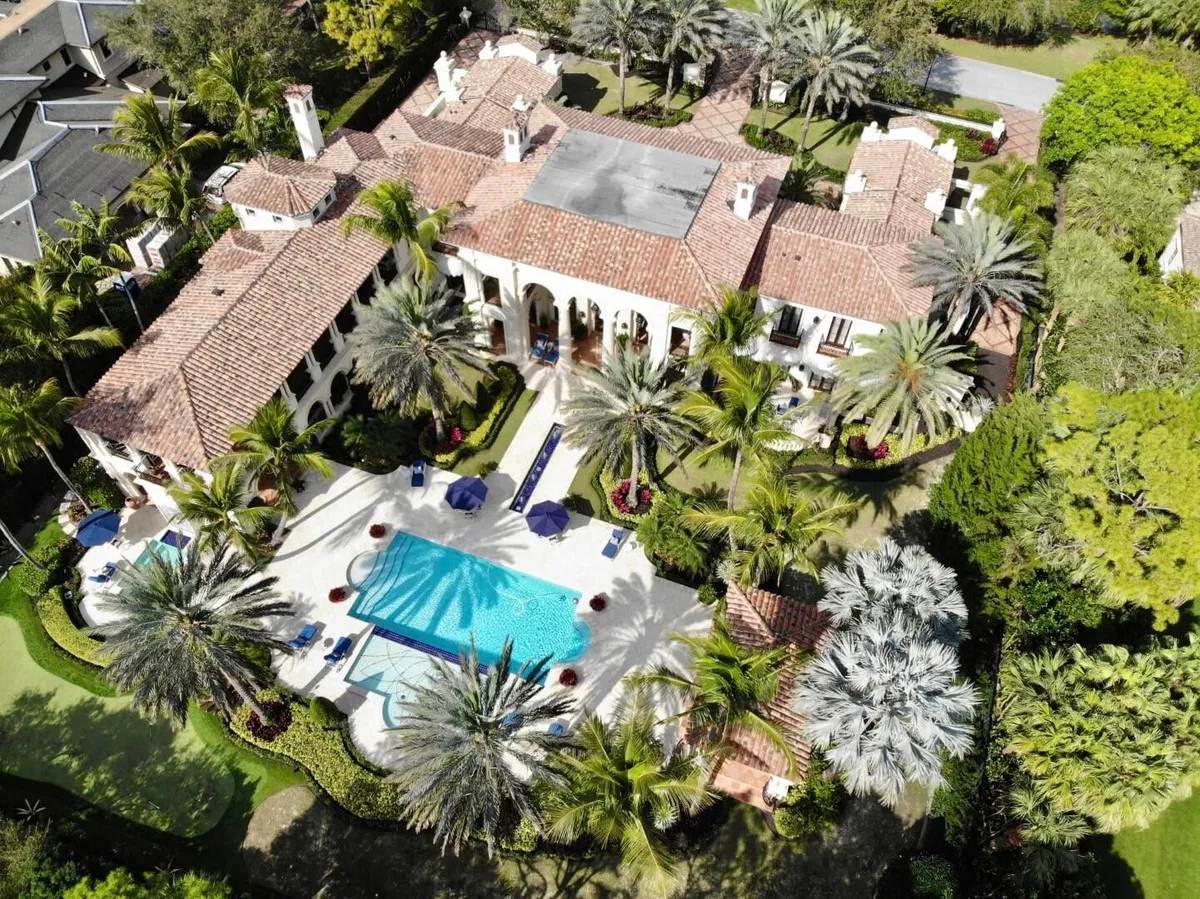 Bear's Club Residence