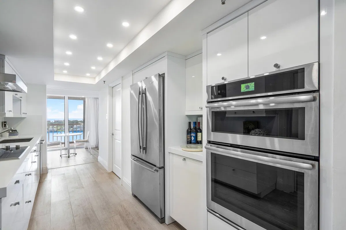 Waterview Towers Unit 1803 photo 10