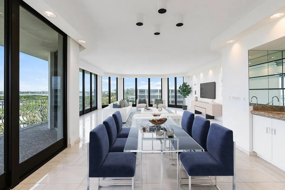 Sloan's Curve Palm Beach Unit 504s photo 7