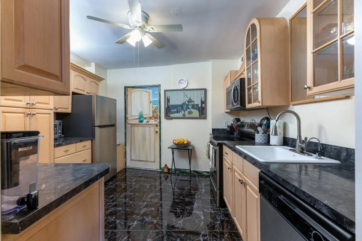 Palm Beach Towers, Palm Beach Unit 321a photo 10