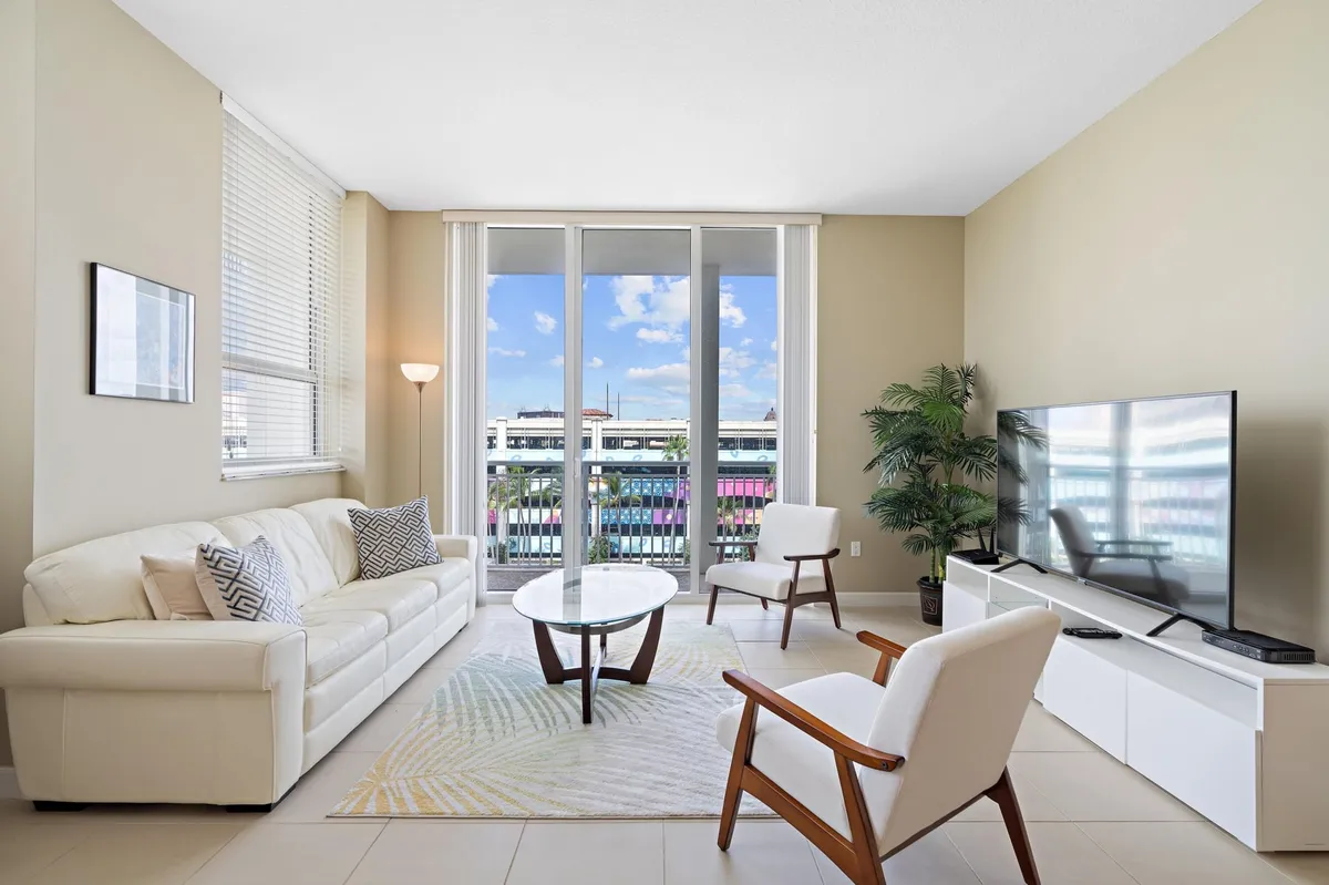 City Palms Unit 523