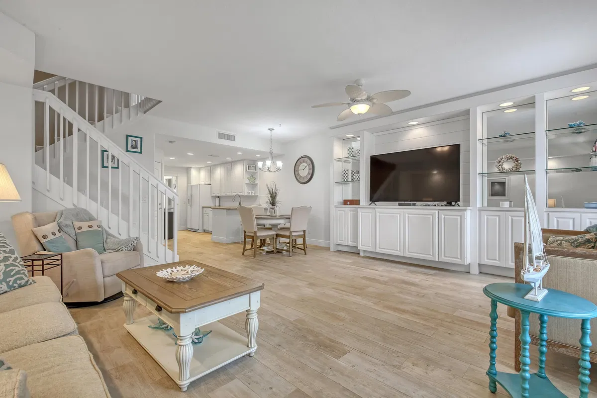 Charleston Court at Abacoa Residence