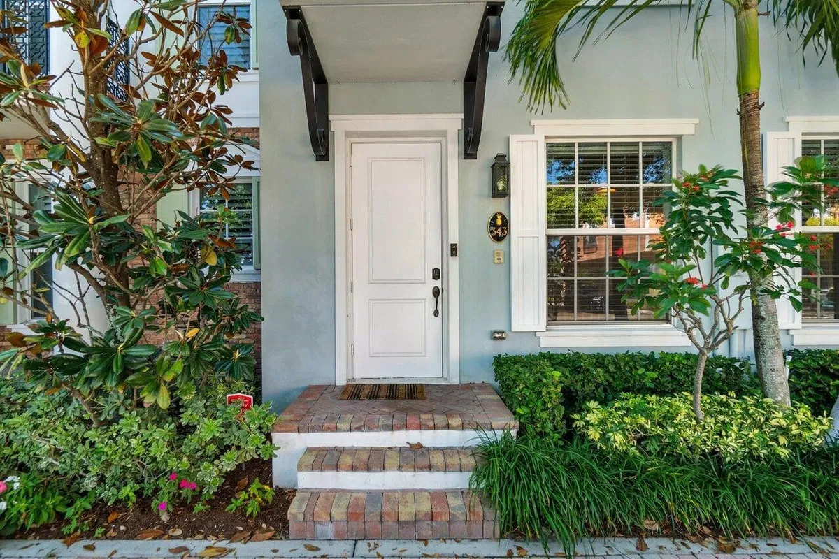 Cannery Row Delray Beach Residence