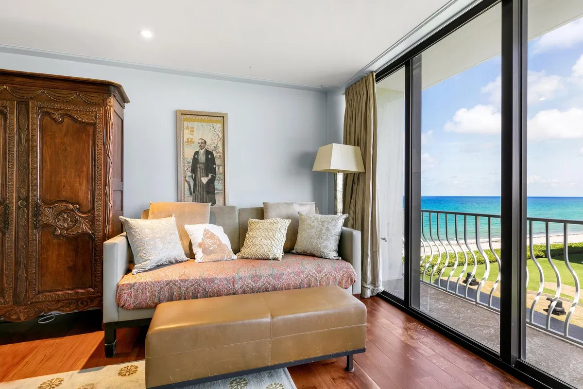 Sloan's Curve Palm Beach Unit 507s photo 22