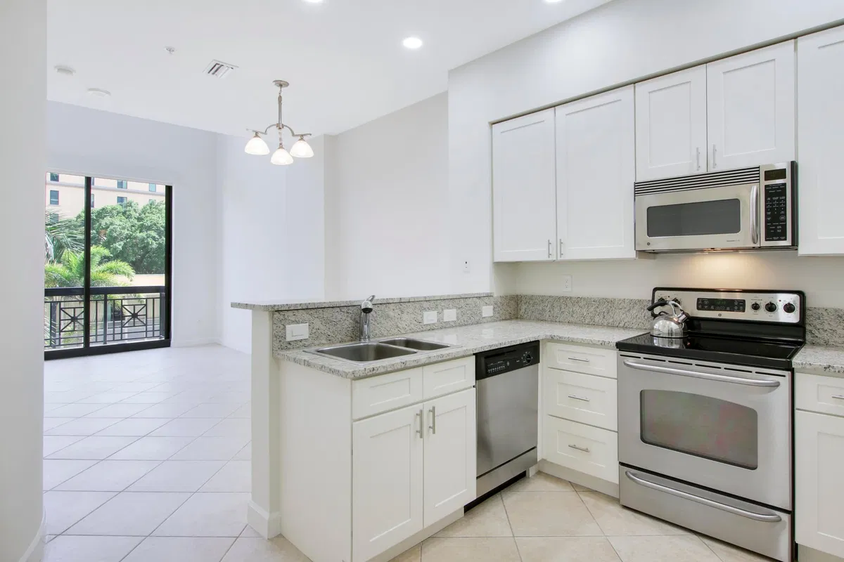 One City Plaza Unit 206 photo 7