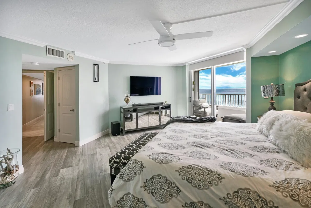 Corniche Singer Island Unit 1702 photo 16