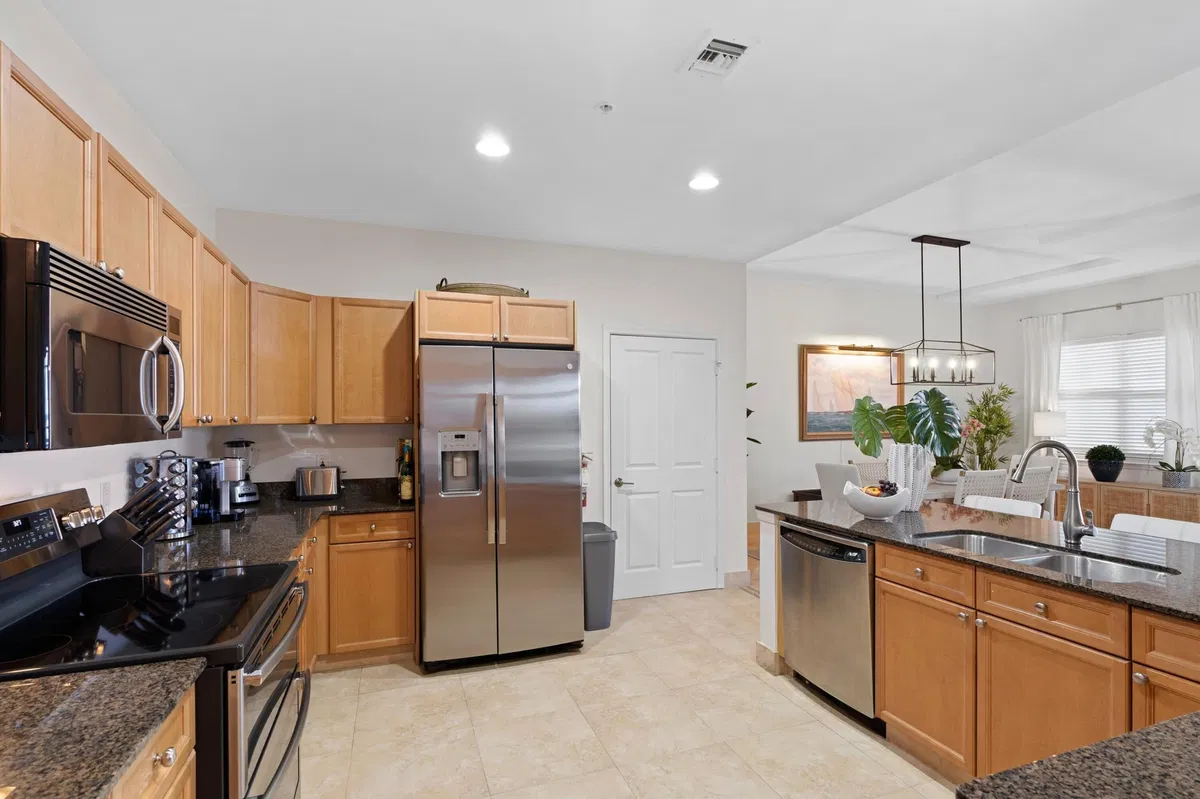 Flagler Landing Unit 303 photo 10