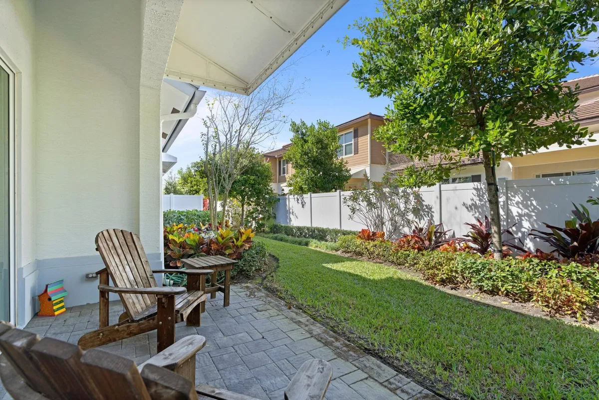 Residences at Midtown Palm Beach Gardens Residence photo 4