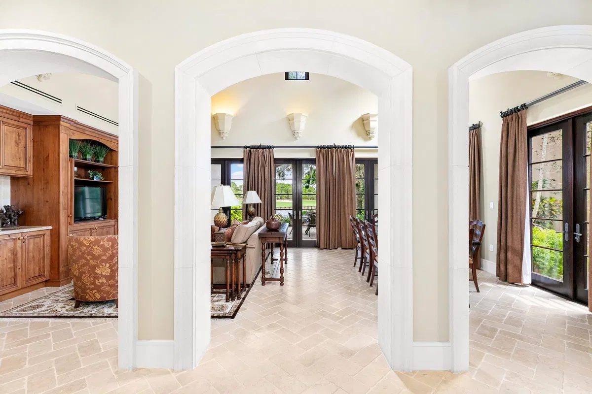Bear's Club Residence photo 10