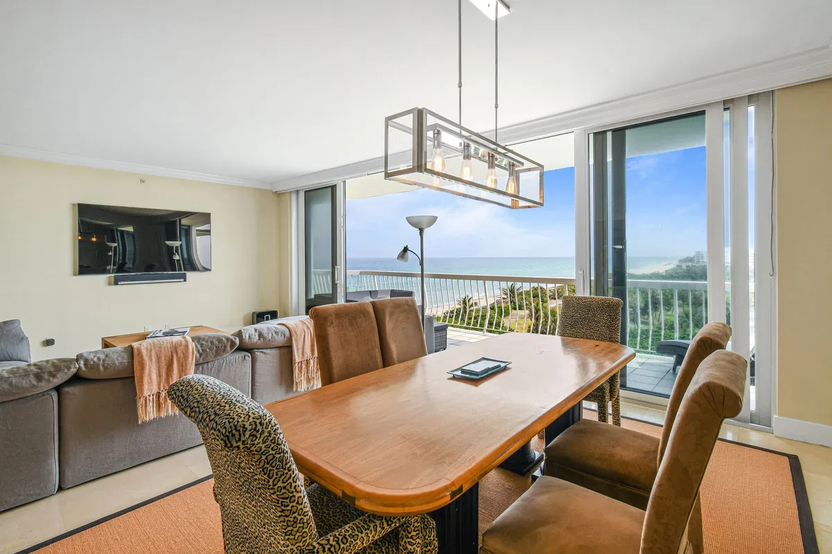 Sloan's Curve Palm Beach Unit 606s photo 10